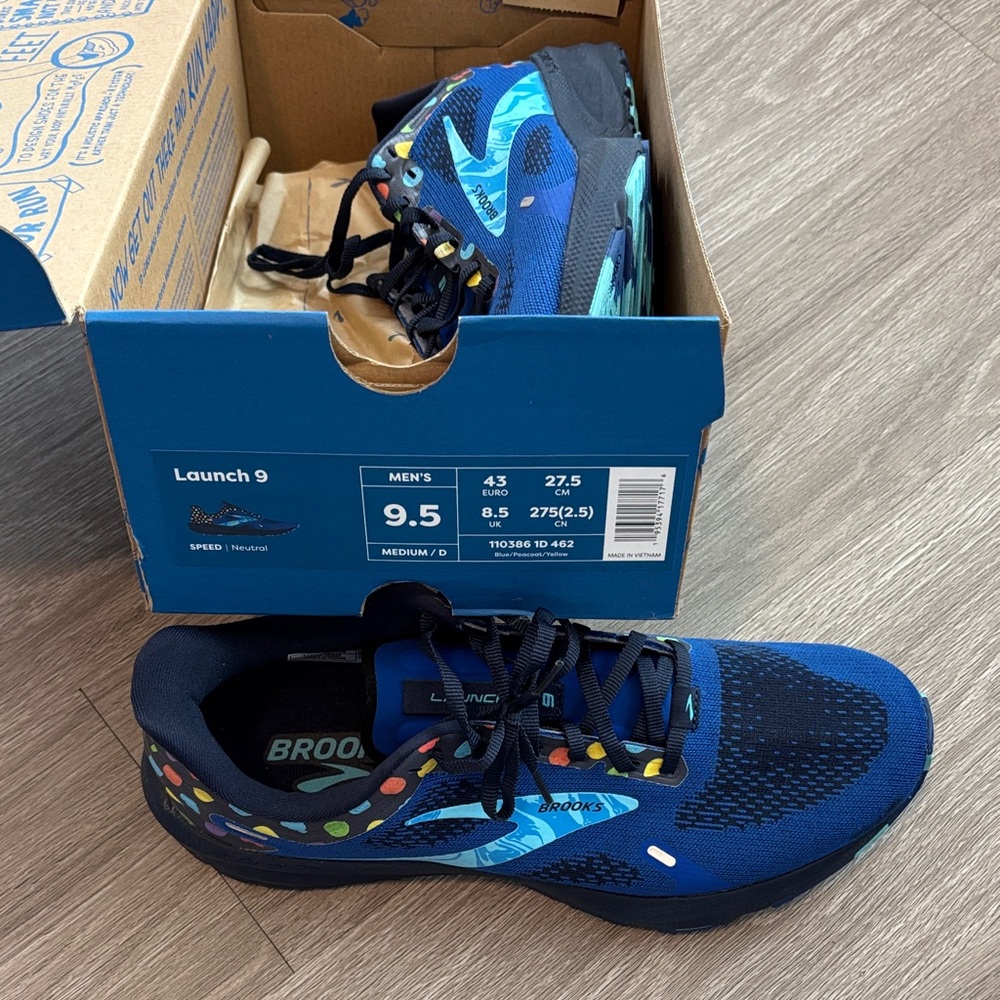 Brooks Men's Launch 9 Blue and Aqua Sneakers